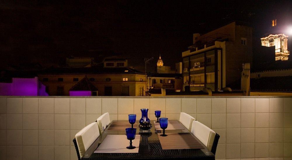 Апартаменты Urbanliving Fajardo Малага Экстерьер фото